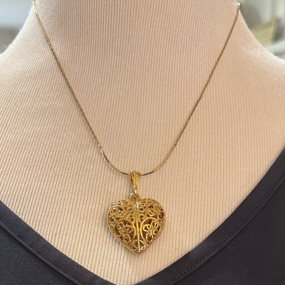 Vintage Gold Tone Filigree Heart Pendant Necklace — Marked Korea, 1970s–1980s